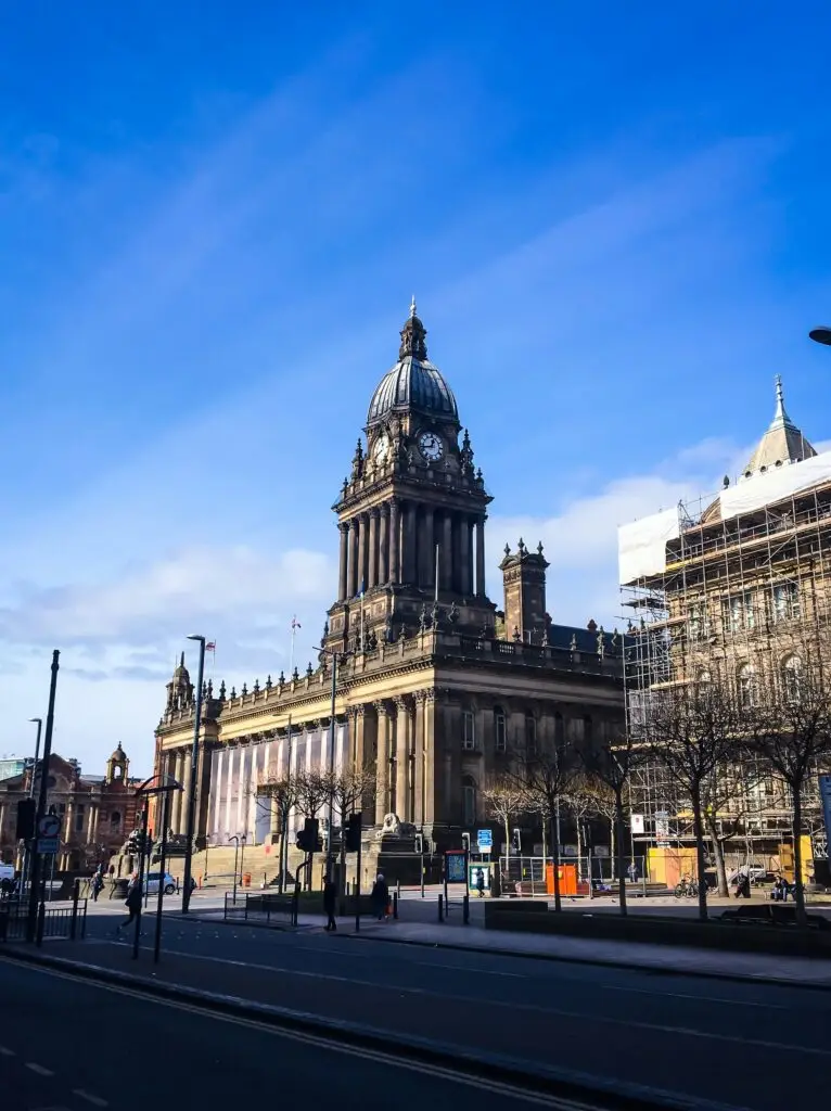 same day courier Leeds city centre